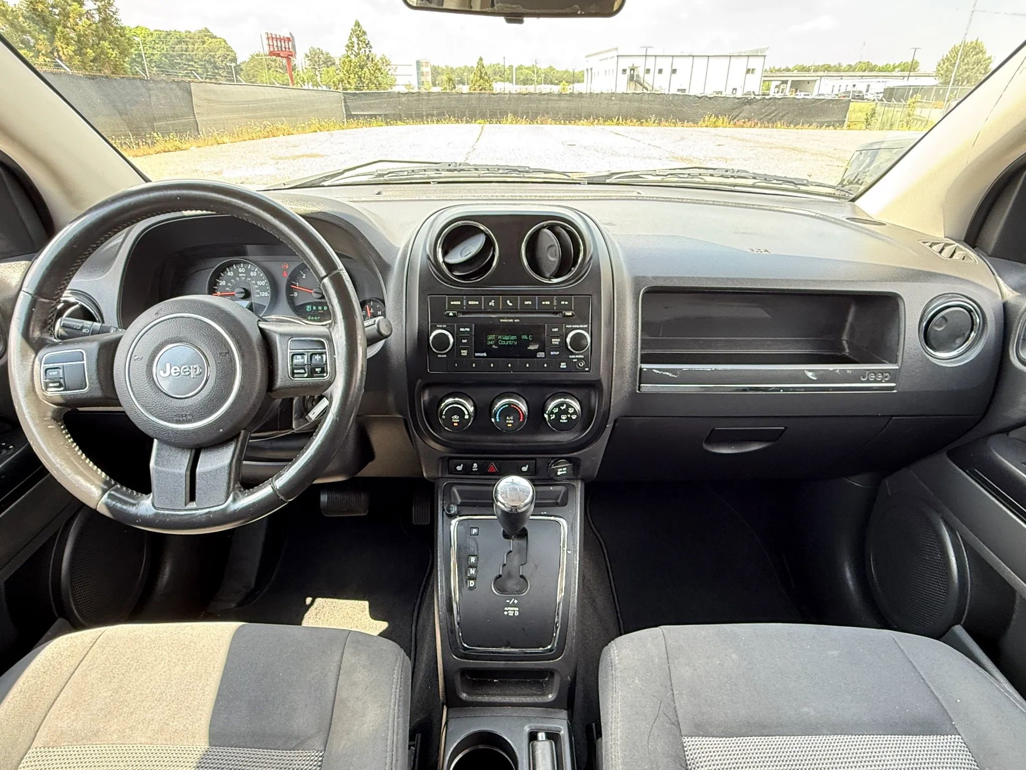 Used 2011 Jeep Compass Latitude w/ Sun/Sound Group AWD/4WD image 3