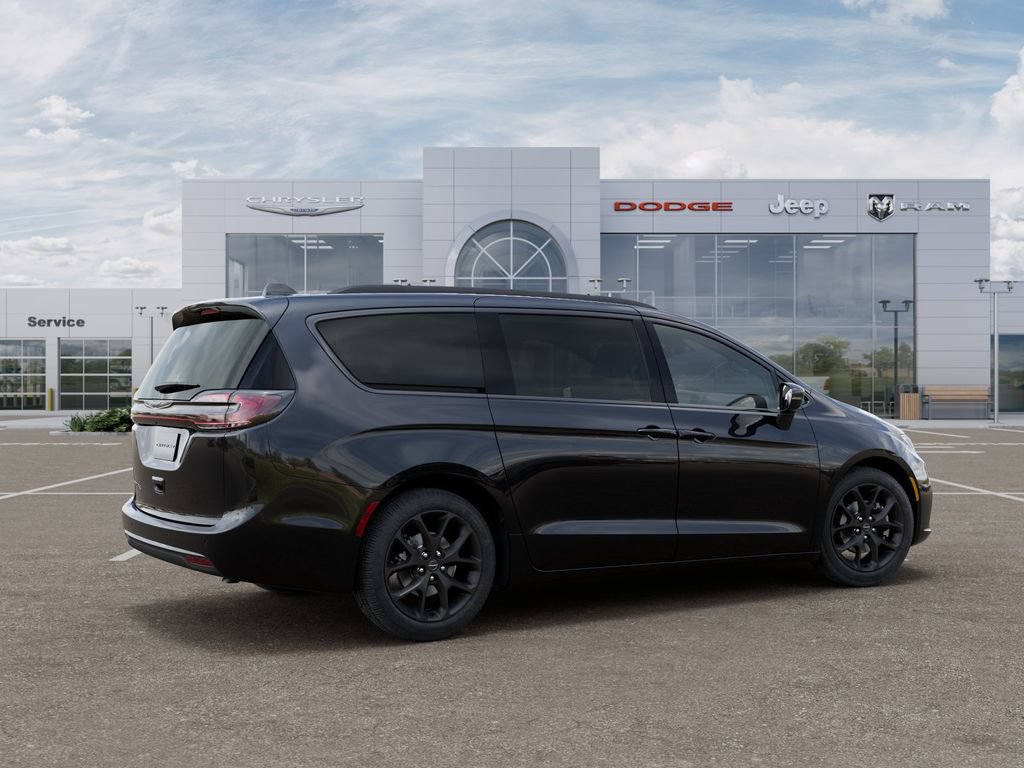 New 2026 Chrysler Pacifica Select w/ S Appearance Package FWD image 4