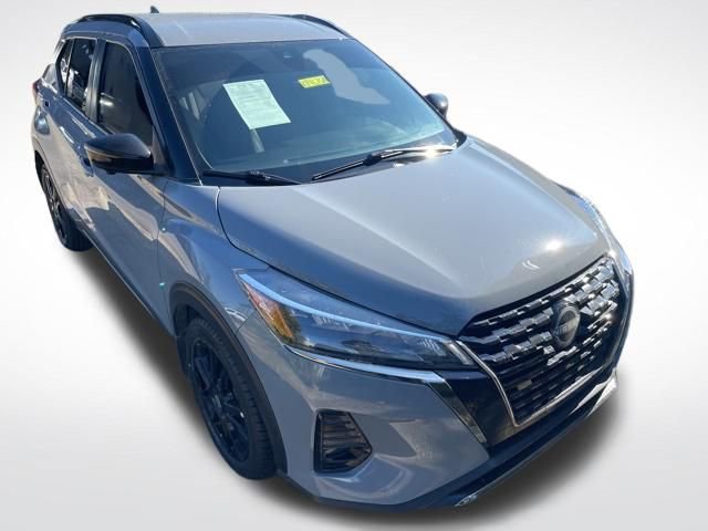 Used 2024 Nissan Kicks SR w/ SR Premium Package image 1