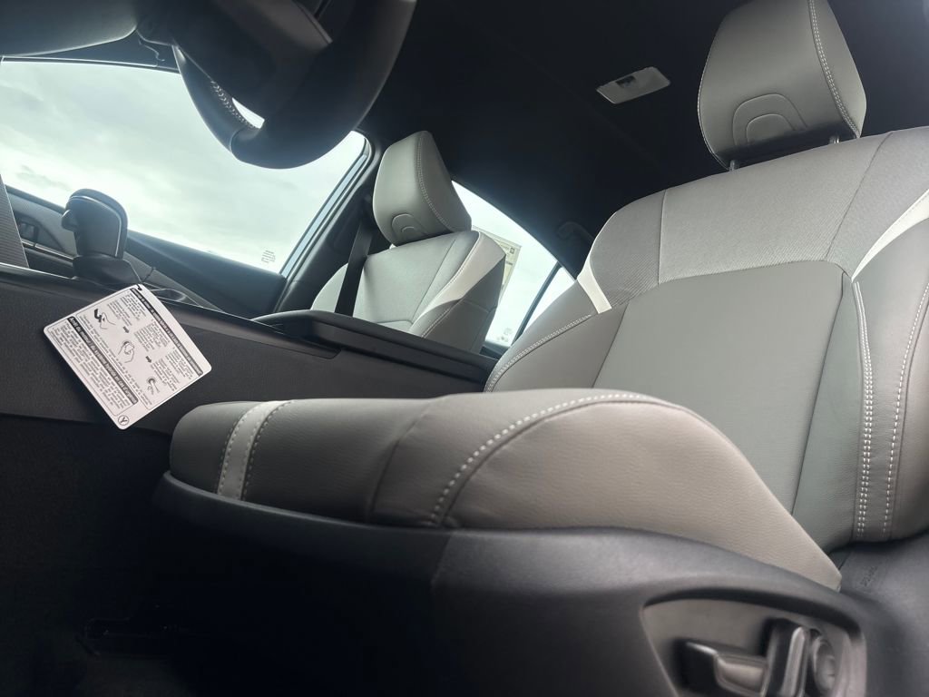 New 2026 Toyota Camry SE image 10