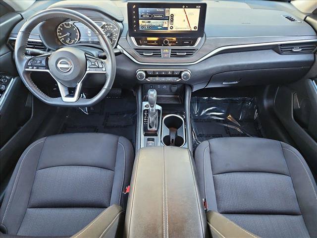 Used 2023 Nissan Altima 2.5 SV w/ SV Premium Package FWD image 19