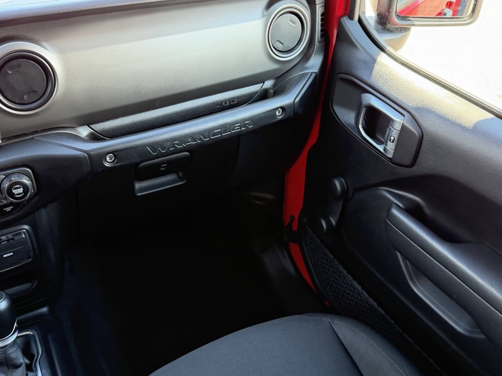 Used 2022 Jeep Wrangler Unlimited Sport AWD/4WD image 16