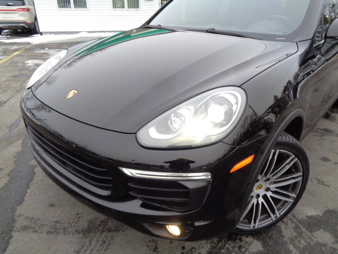 Used 2016 Porsche Cayenne AWD 4dr Platinum Edition image 18