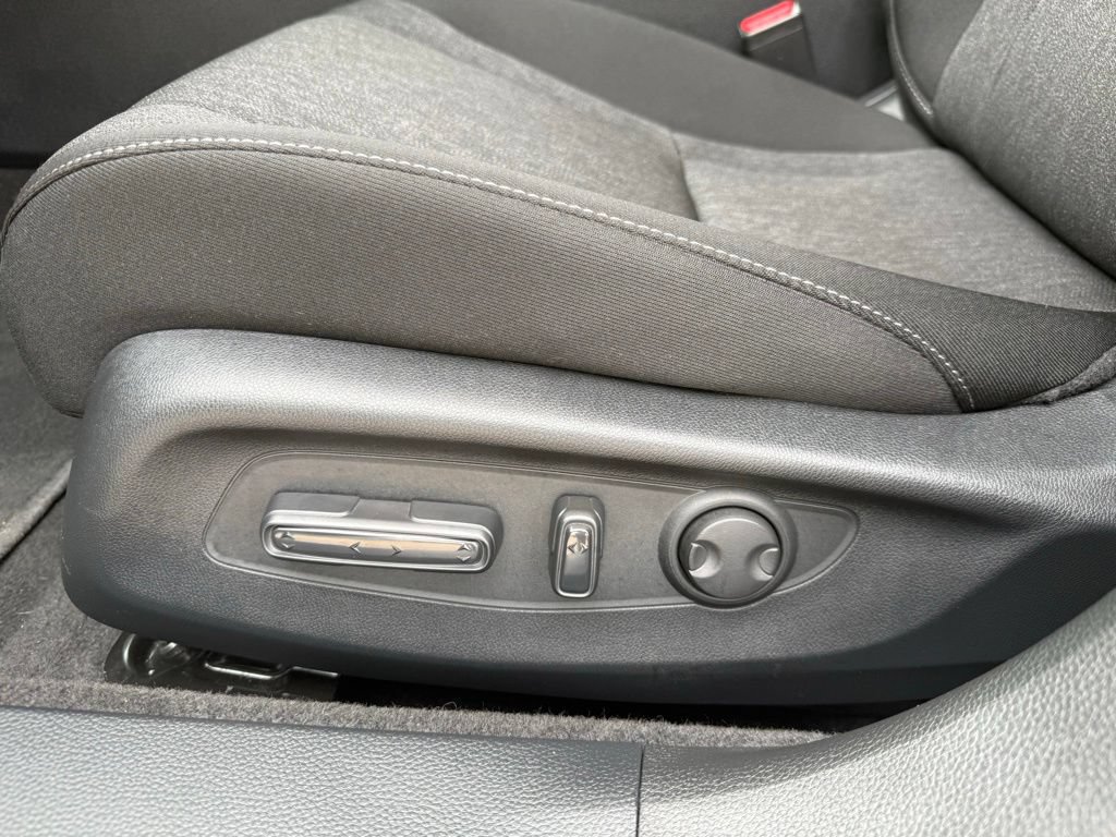 Used 2025 Honda Accord SE image 14