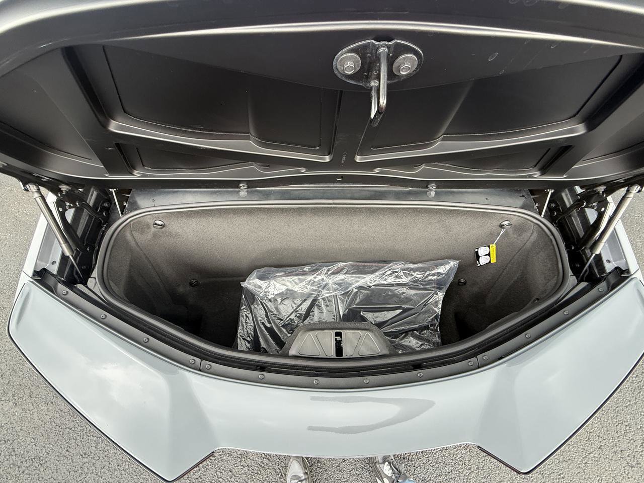 Used 2024 Chevrolet Corvette Z06 w/ Battery Protection Package RWD image 28