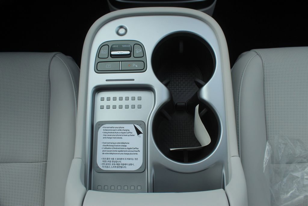 New 2026 Hyundai Ioniq 9 Calligraphy image 21