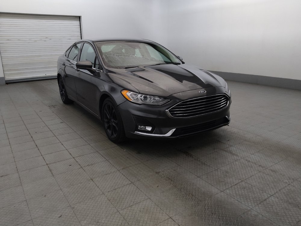 Used 2020 Ford Fusion SE w/ Equipment Group 151A FWD image 13