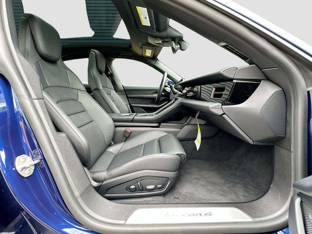 New 2026 Porsche Taycan 4S AWD/4WD image 30