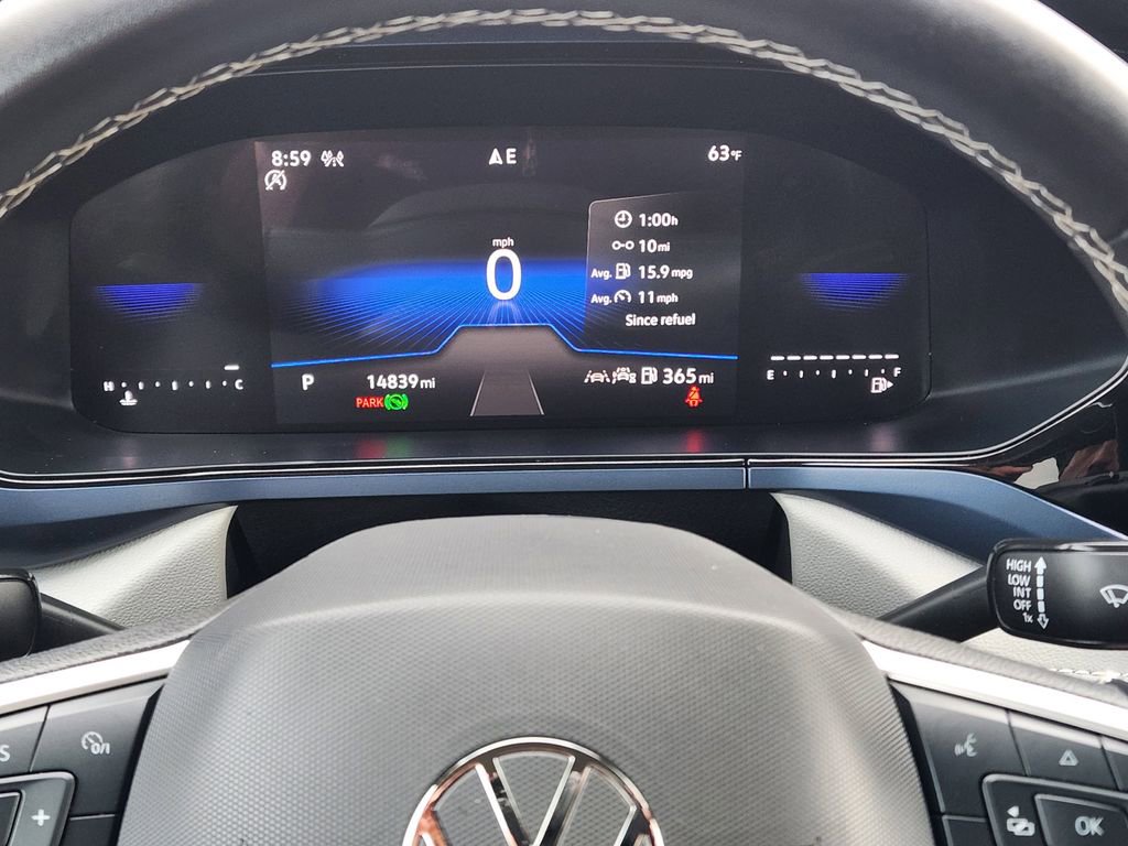Certified 2024 Volkswagen Taos SE image 17