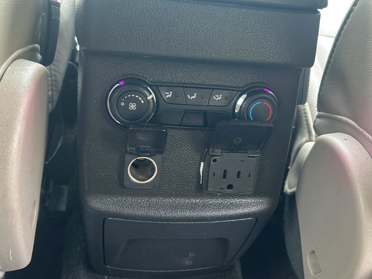 Used 2013 Ford Explorer Limited FWD image 25