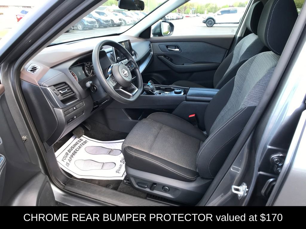 Used 2023 Nissan Rogue SV AWD/4WD image 5