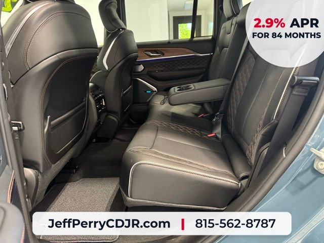 New 2026 Jeep Grand Cherokee Summit w/ Obsidian Package AWD/4WD image 27