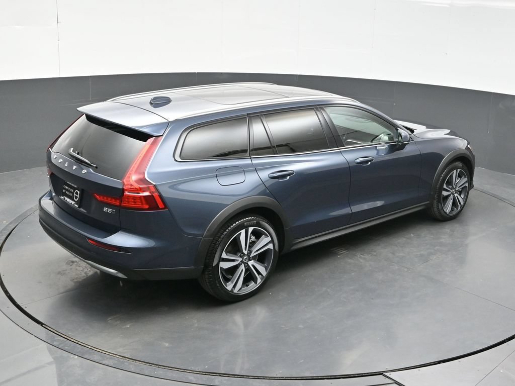 Used 2026 Volvo V60 B5 Cross Country Plus AWD/4WD image 38