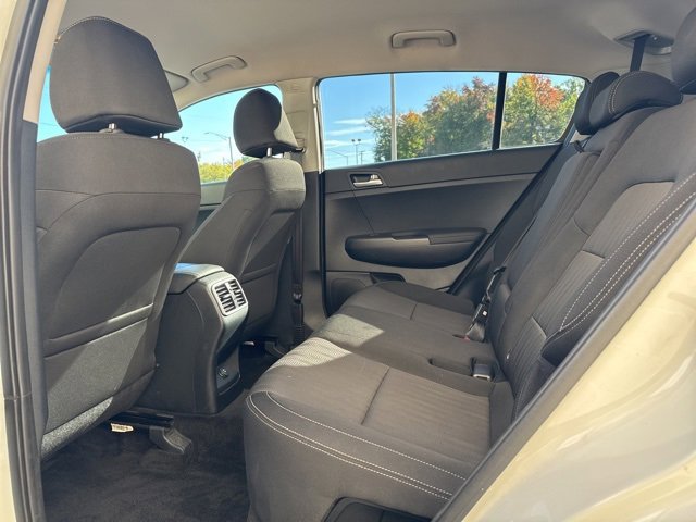 Used 2019 Kia Sportage LX image 12