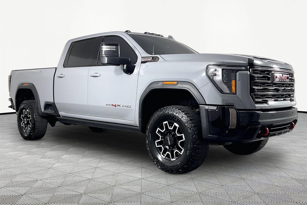 Used 2024 GMC Sierra 2500 AT4X AWD/4WD image 3