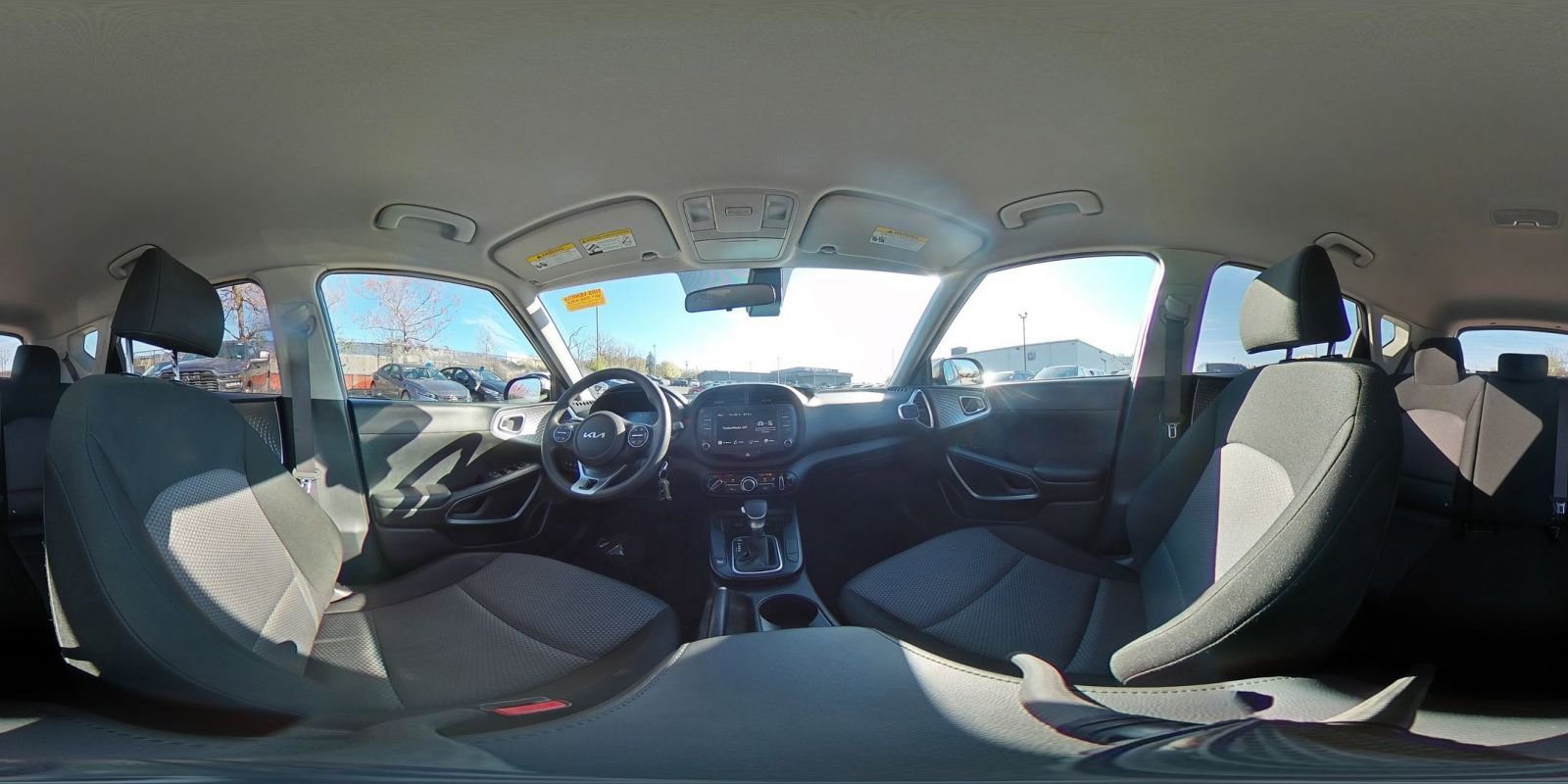 Used 2025 Kia Soul LX w/ LX Technology Package image 37