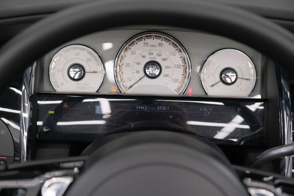 Used 2016 Rolls-Royce Dawn image 44