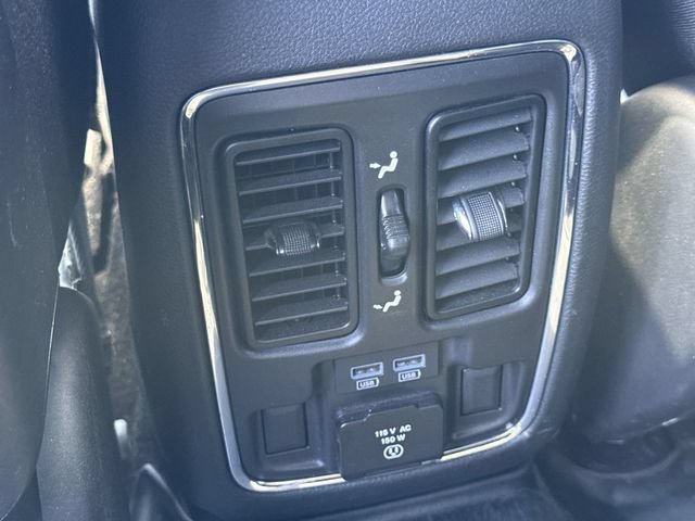 Used 2022 Jeep Grand Cherokee Limited w/ Trailer Tow Group IV AWD/4WD image 22