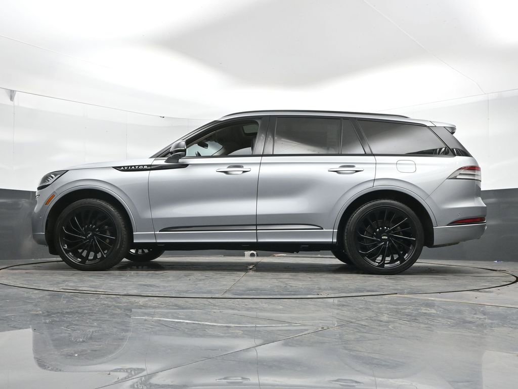 Used 2023 Lincoln Aviator Reserve w/ Equipment Group 201A image 53