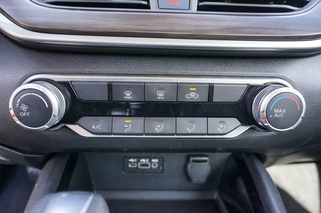 Used 2024 Nissan Altima 2.5 SV FWD image 16