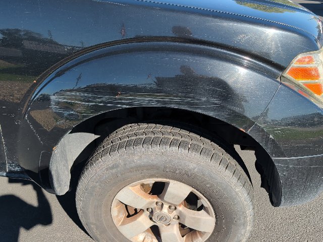 Used 2012 Nissan Frontier SV AWD/4WD image 17