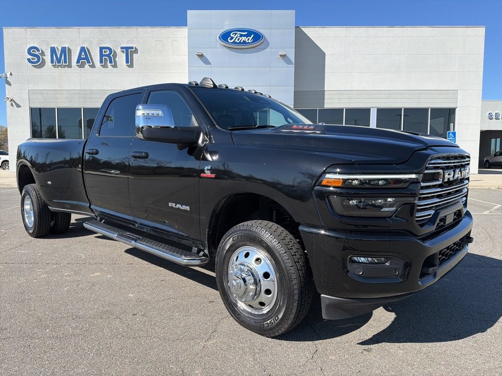Used 2025 RAM 3500 Laramie w/ Sport Appearance Package AWD/4WD image 1