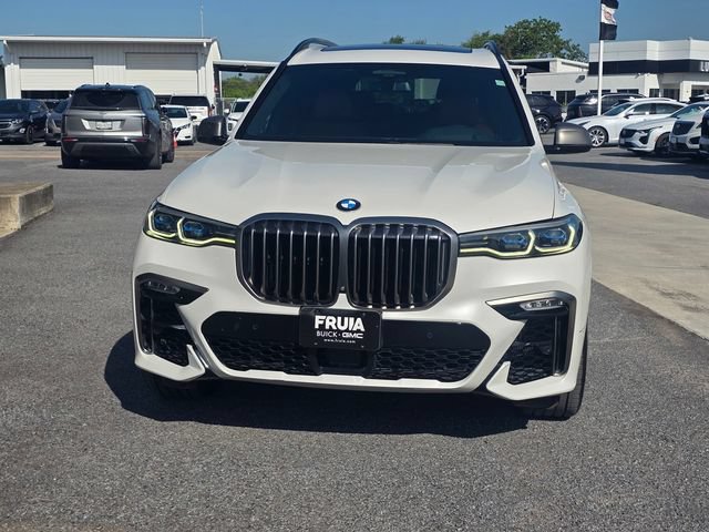 Used 2020 BMW X7 M50i w/ Dynamic Handling Package AWD/4WD image 2