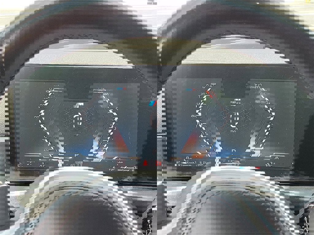 Used 2024 BMW M440i Coupe w/ Premium Package image 11