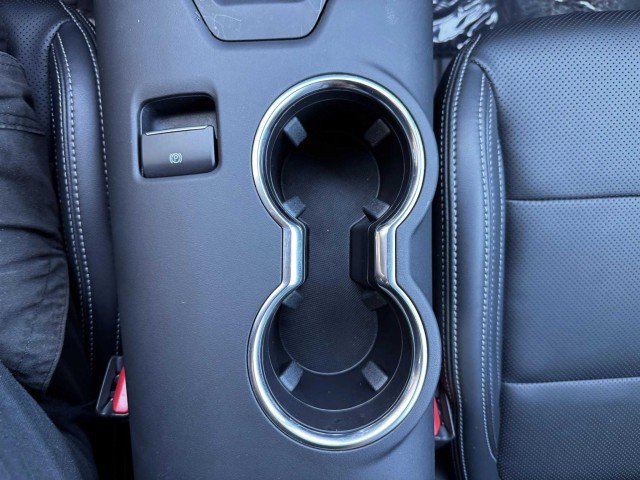 Used 2025 Ford Mustang Premium image 30