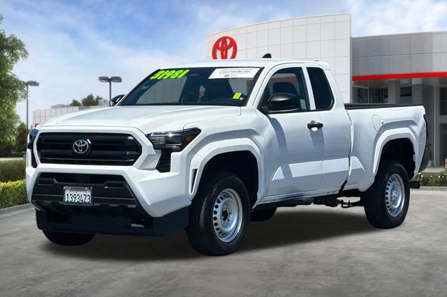Used 2025 Toyota Tacoma SR RWD image 9