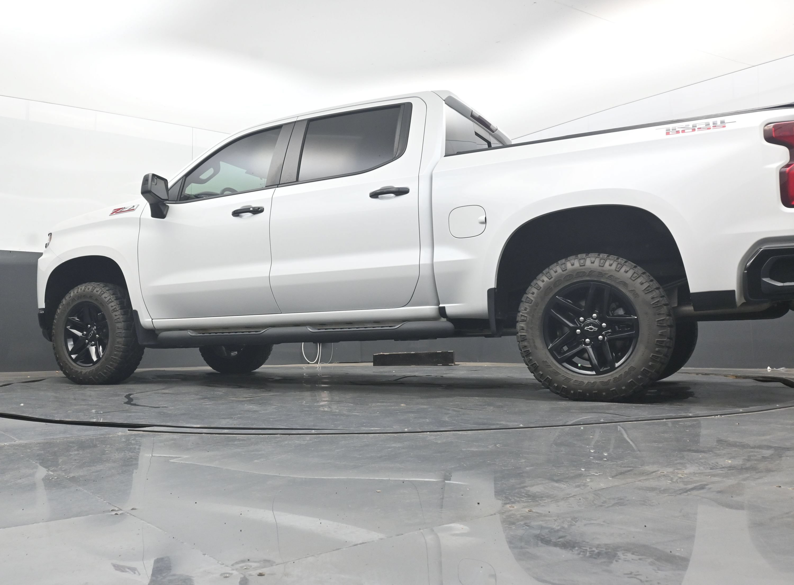 Used 2020 Chevrolet Silverado 1500 LT Trail Boss AWD/4WD image 27