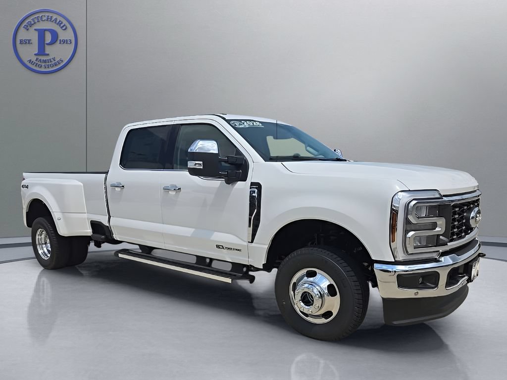 New 2026 Ford F350 Lariat w/ Lariat Premium Package