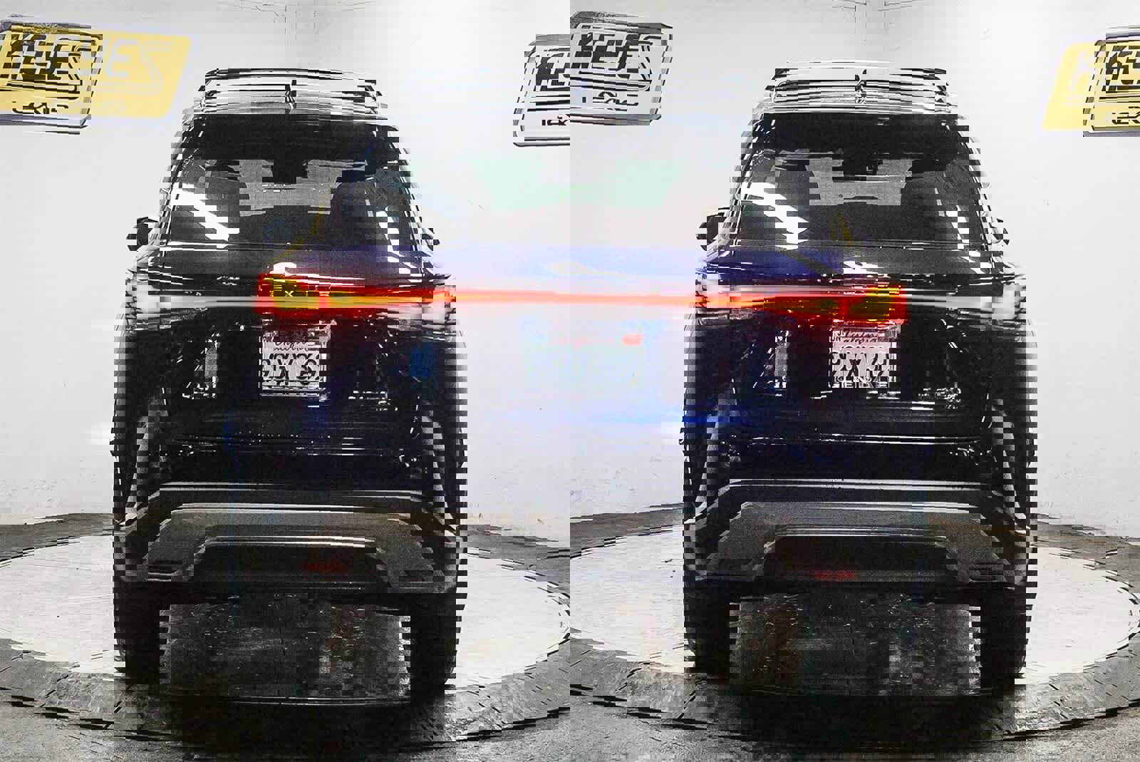 Used 2023 Lexus RX 350h image 3