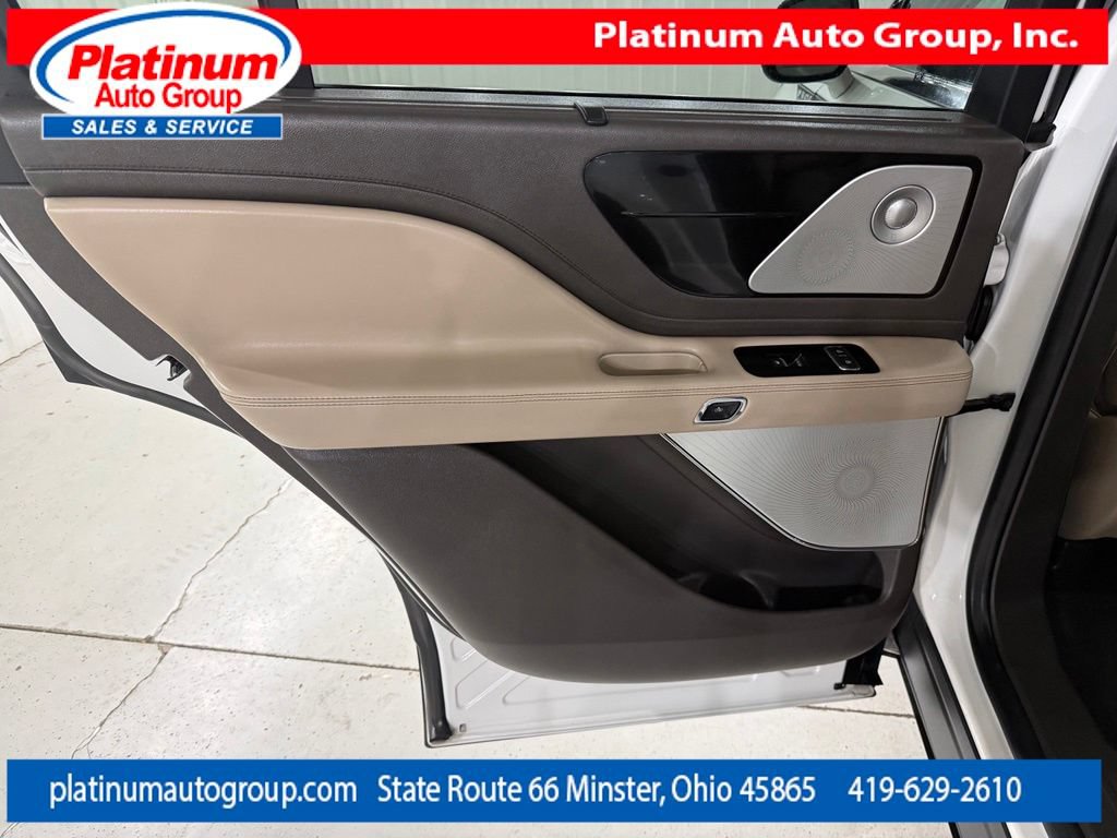 Used 2020 Lincoln Aviator Reserve w/ Equipment Group 202A AWD/4WD image 32