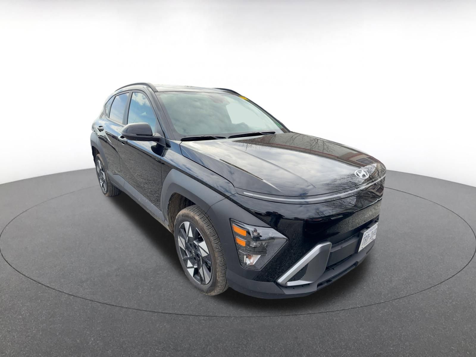 Used 2025 Hyundai Kona SEL image 2
