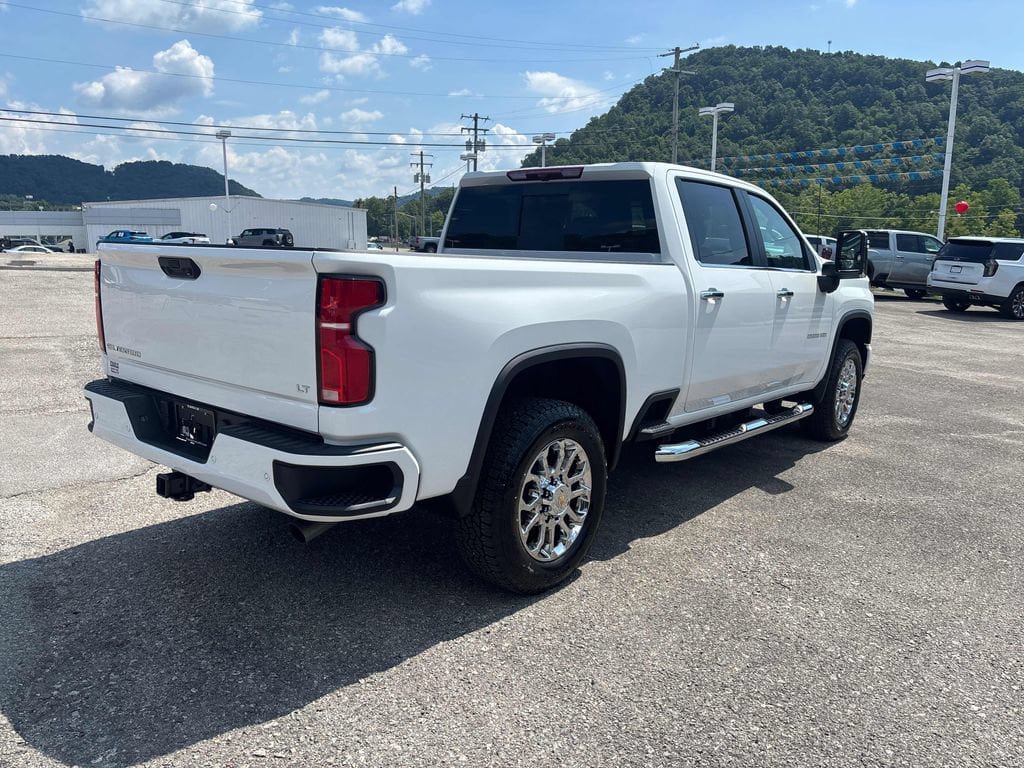 New 2026 Chevrolet Silverado 2500 LT w/ Z71 Chrome Sport Edition AWD/4WD image 5