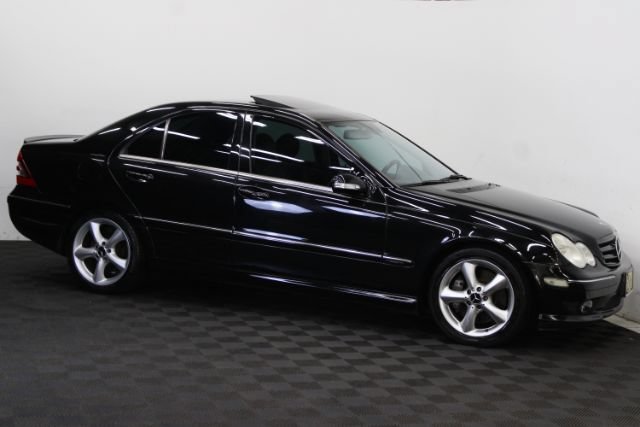 Used 2005 Mercedes-Benz C 230 Sedan image 3