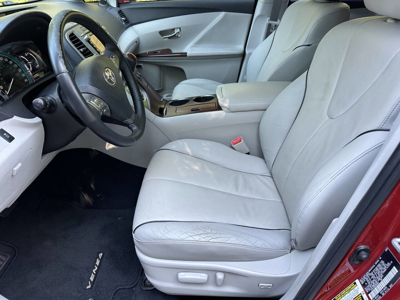 Used 2009 Toyota Venza image 11