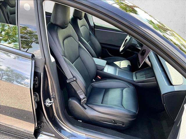 Used 2025 Tesla Model 3 Long Range RWD image 9