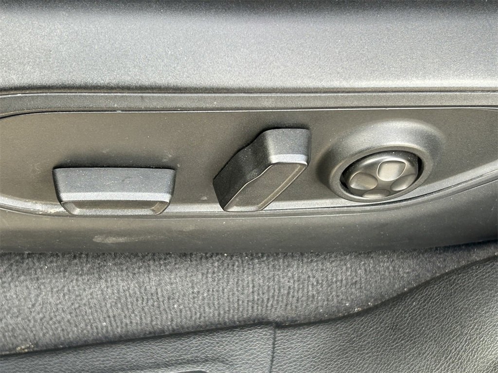 Used 2022 Jeep Grand Cherokee L Laredo image 21