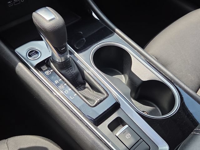 Used 2024 Nissan Altima 2.5 SV AWD/4WD image 19