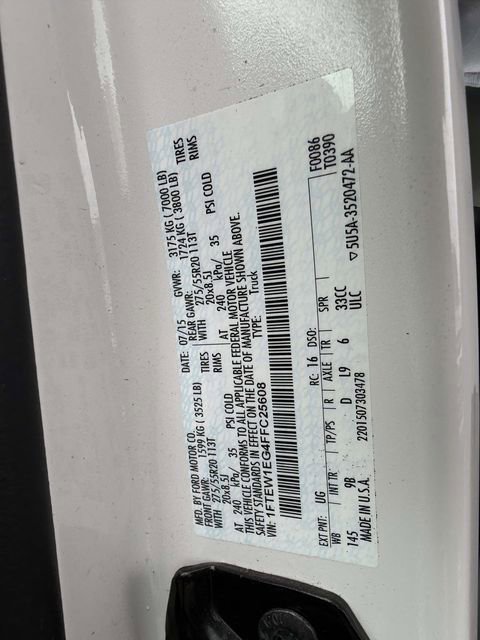 Used 2015 Ford F150 Platinum w/ Equipment Group 701A Luxury image 21