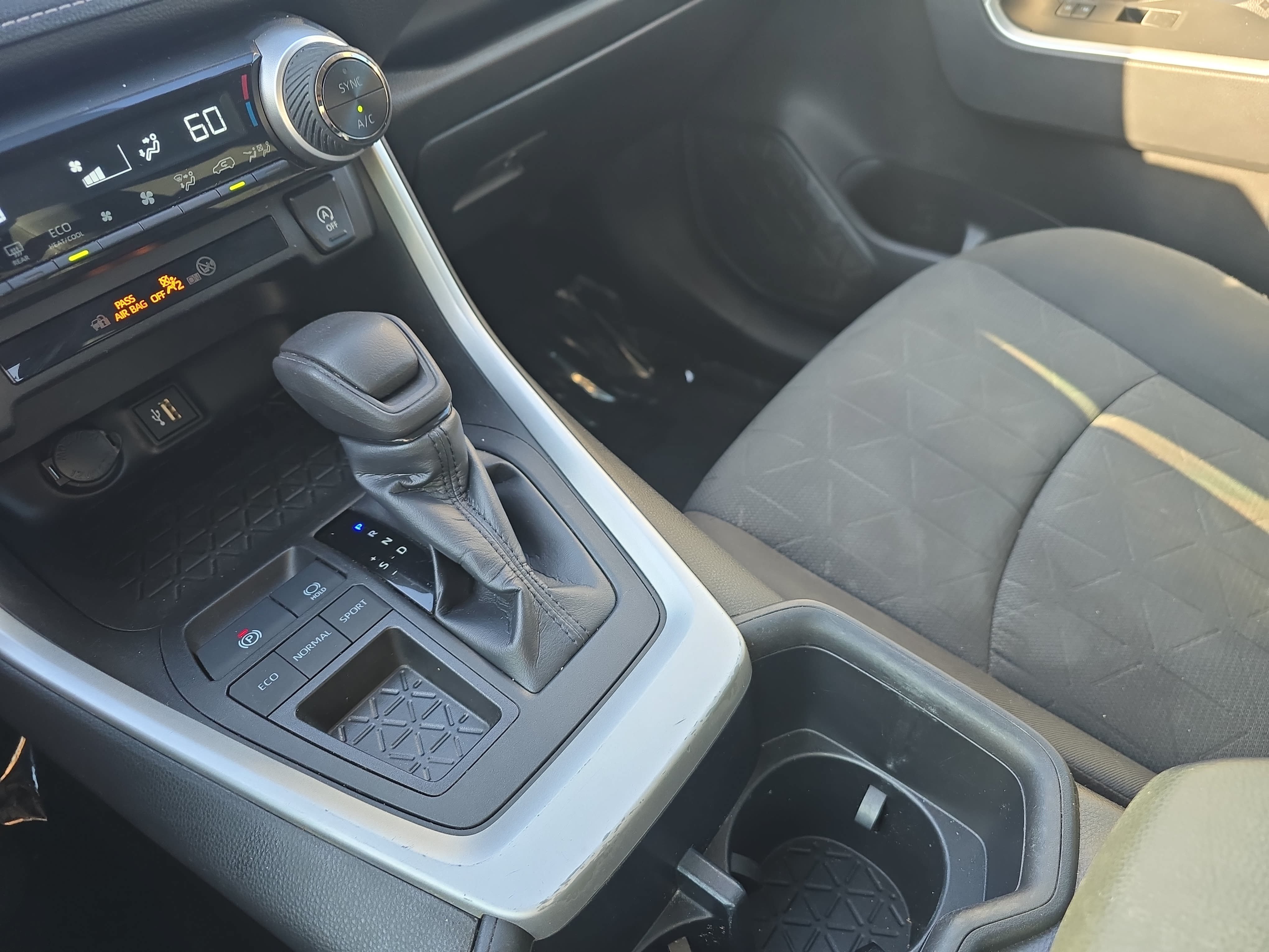 Used 2023 Toyota RAV4 XLE w/ Convenience Package FWD image 25