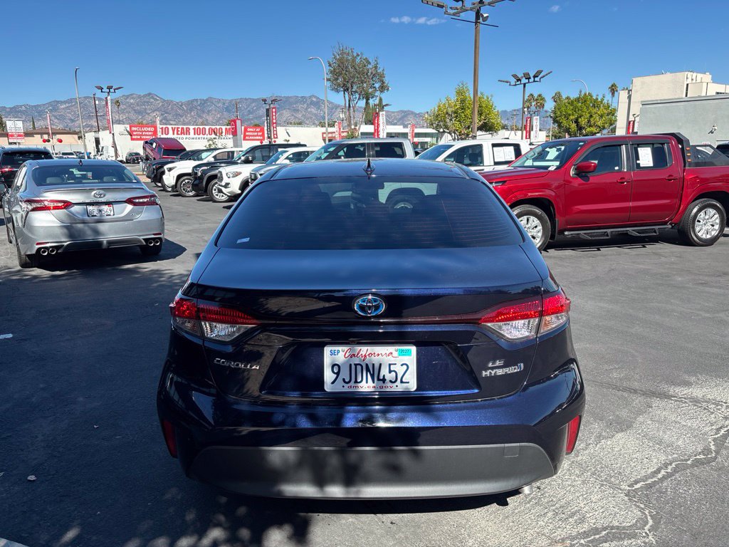 Used 2015 Toyota Prius V Two FWD image 5