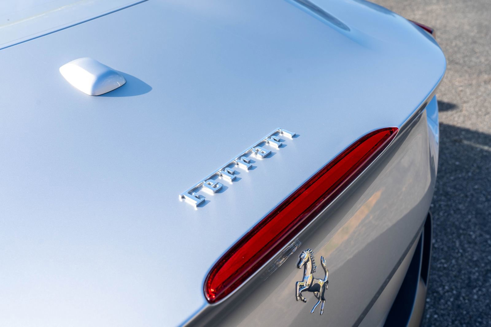 Used 2019 Ferrari Portofino image 15