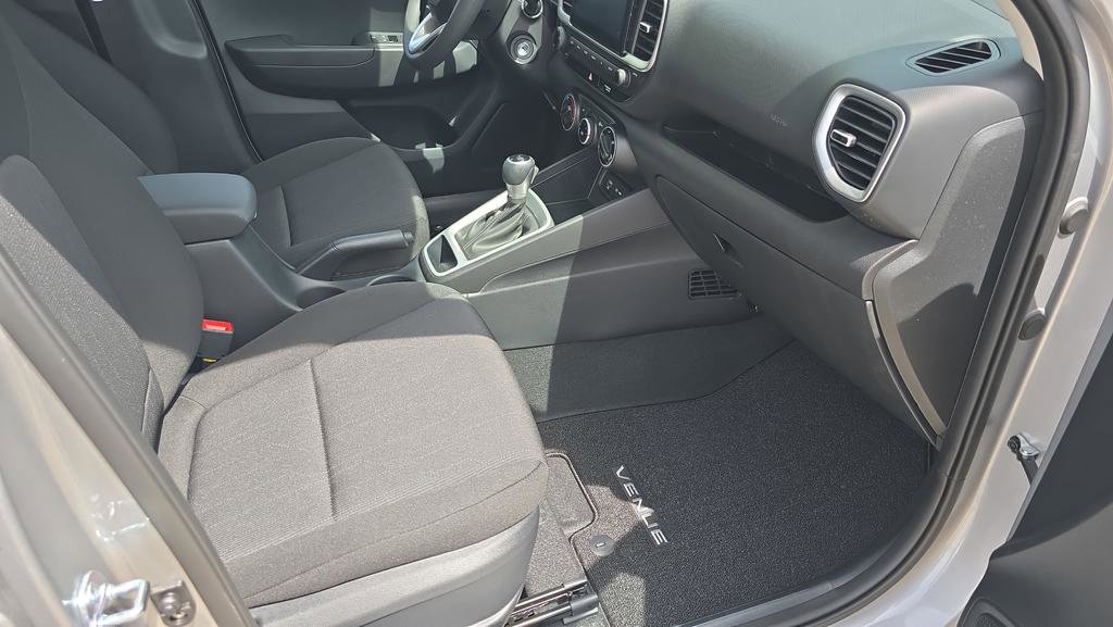 New 2026 Hyundai Venue SE FWD image 13
