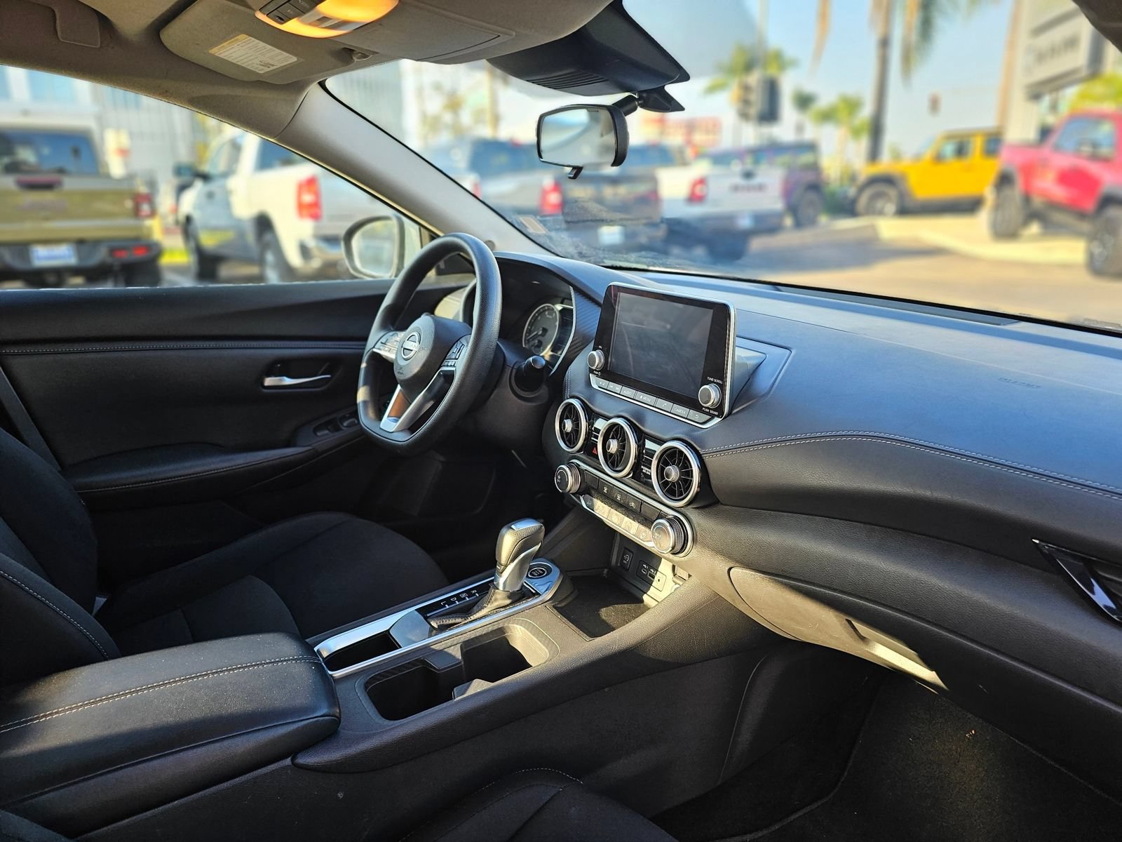 Used 2024 Nissan Sentra SV FWD image 24