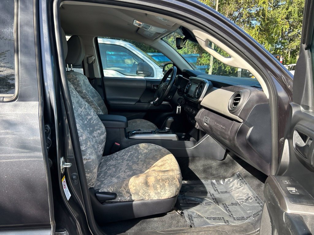 Used 2019 Toyota Tacoma SR5 AWD/4WD image 37