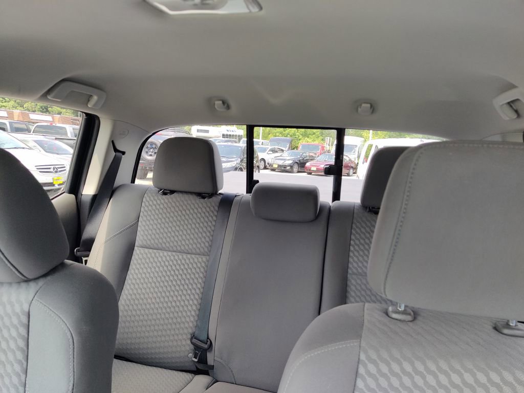 Used 2022 Toyota Tacoma SR image 29