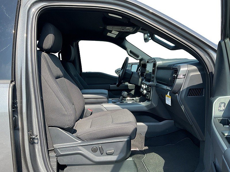 New 2025 Ford F150 XLT w/ Equipment Group 302A MID image 11